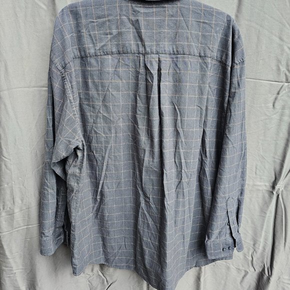 Van Heuson casual shirt, long sleve - Picture 2 of 3